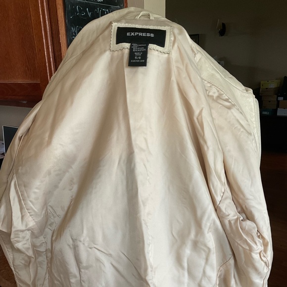 Gen. Leather Vintage Express Ivory/Cream Jacket 5/6, Pre-owned - Picture 12 of 16